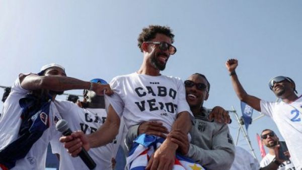 Se viene la Vozinhamanía: Crean original canción de axé inspirada en el arquero
