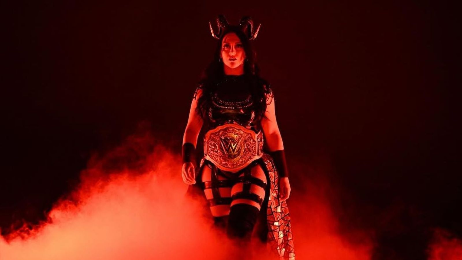 Volvió La Primera: Stephanie Vaquer hace su reaparición en WWE Raw y enfrenta a Liv Morgan
