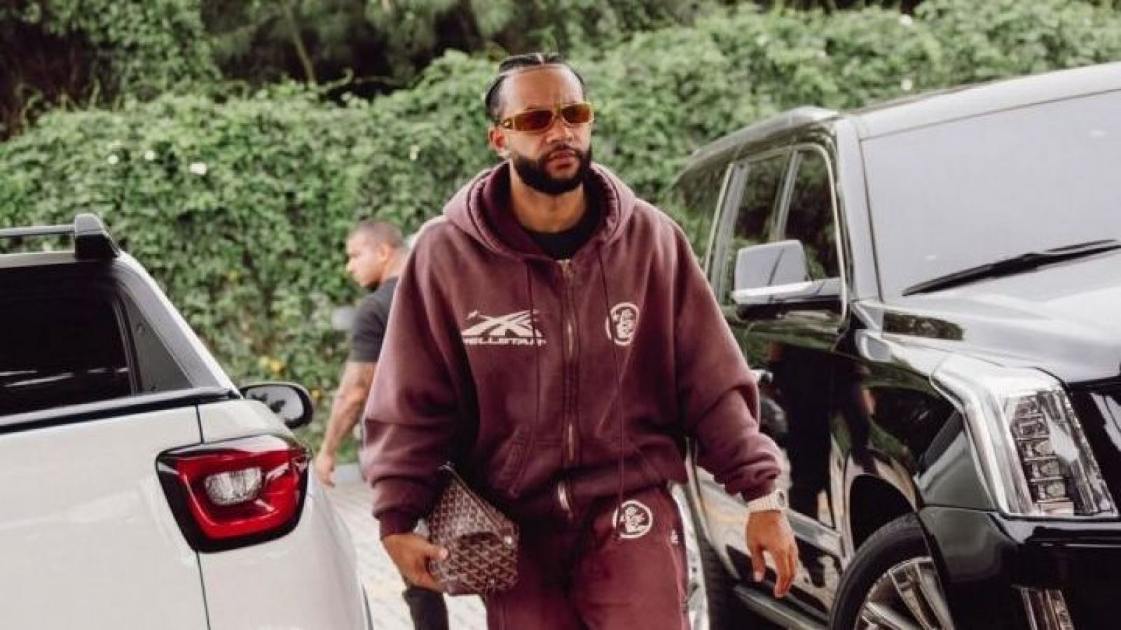 La excéntrica lista que realizó Memphis Depay para renovar contrato con Corinthians
