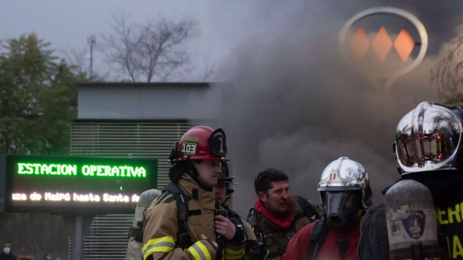 Tras incendio en un tren: Metro reabrirá la estación Santa Isabel de Línea 5