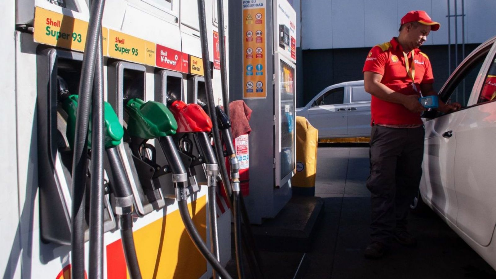 <p>Gobierno entrega bono de $100 mil para combustible: estos son los vehículos que pueden acceder</p>
