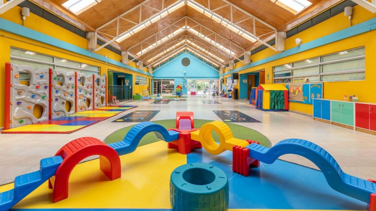 El juego sale del recreo y entra a la sala de clases: La propuesta de una nueva forma de aprender en la primera infancia
