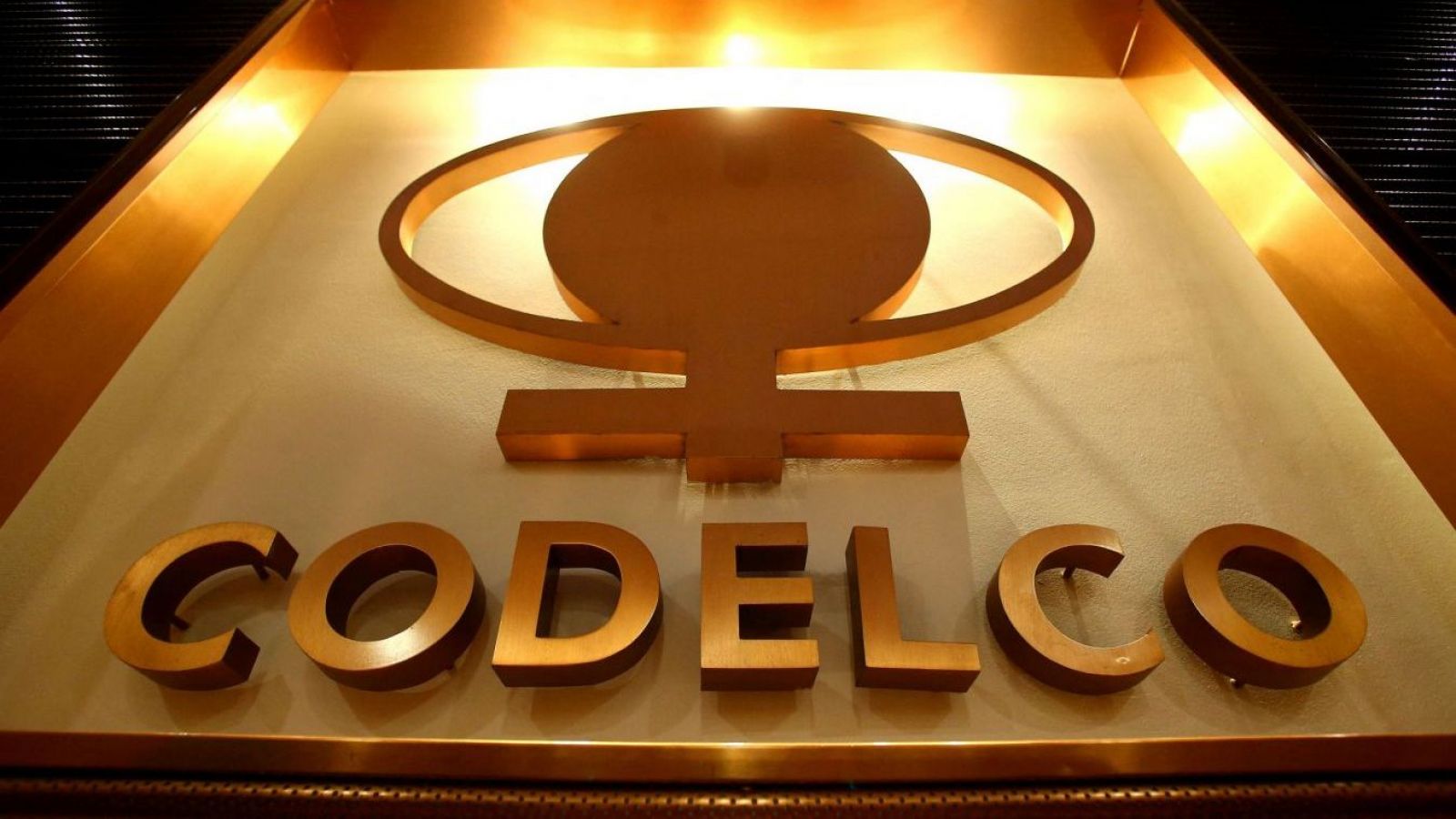 <p>Codelco suspende temporalmente ampliación de mina El Teniente por riesgo sísmico</p>
