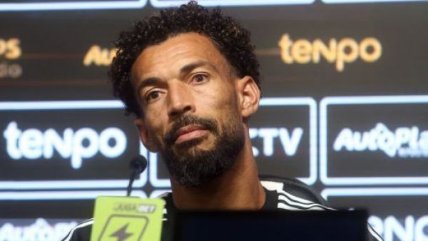 Vozinha: "Cuando apareció Colo Colo, el equipo más grande de Chile, no había dudas"
