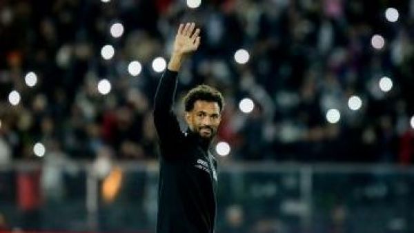 Carlos Caszely celebra el fichaje de Vozinha: "Si antes éramos 10 millones de colocolinos, ahora somos 20"
