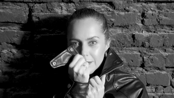 Natalia Valdebenito debutará con "El Tesoro", su nuevo espectáculo de improvisación

