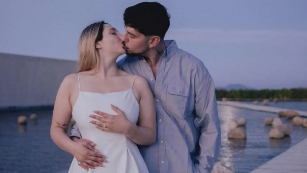 Los detalles del íntimo matrimonio civil de Carla Inostroza y Matt Hunter
