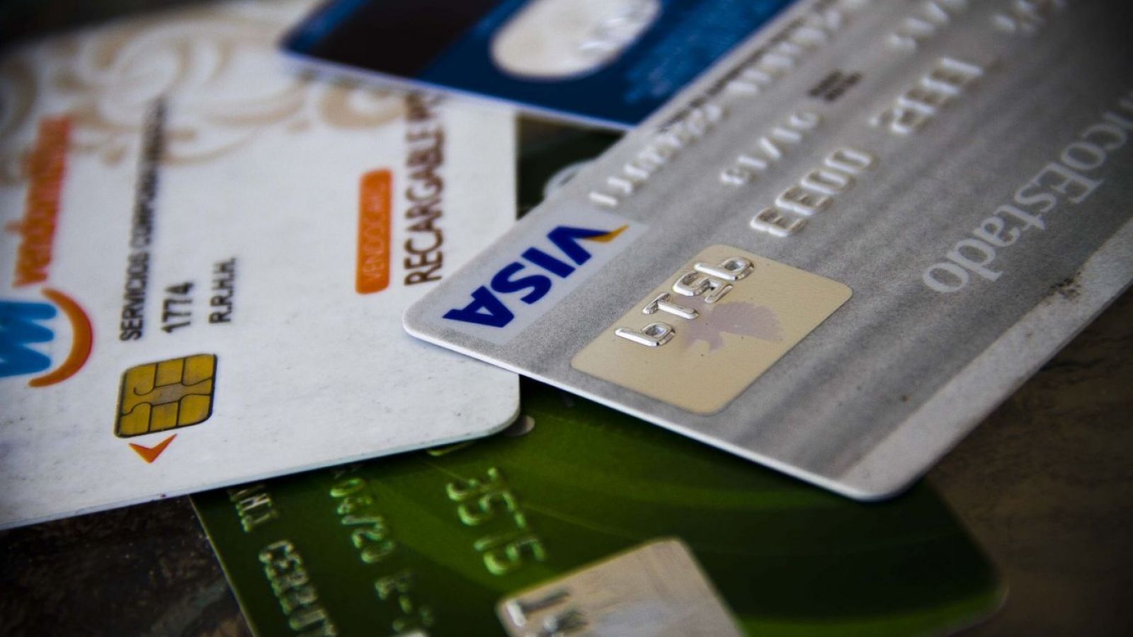 <p>Cambian las tarjetas de crédito en Chile: estas son las nuevas reglas que beneficiarán a los consumidores</p>
