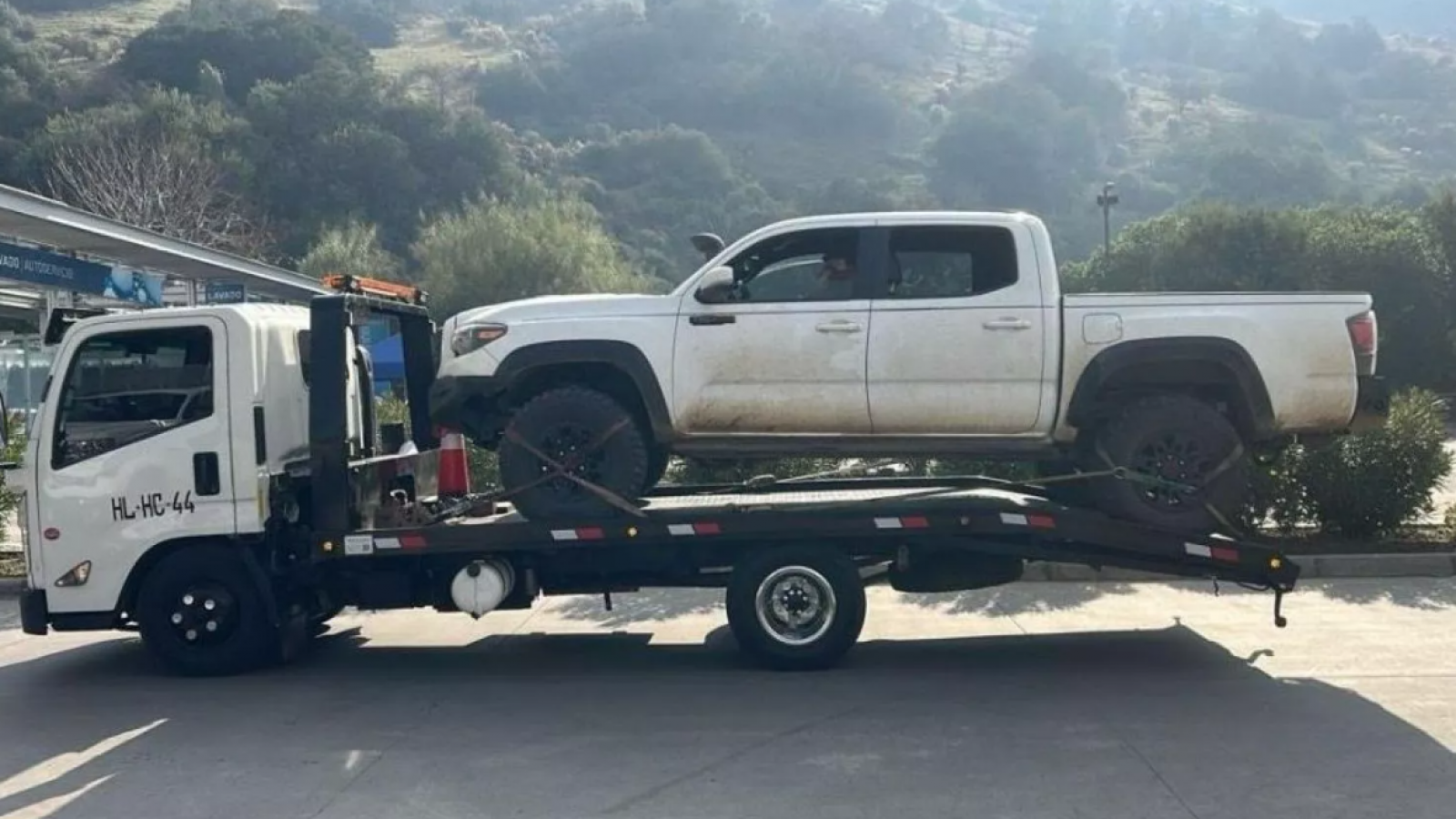 Prohíben el uso de cuerdas y lazos para remolcar vehículos en Chile: conoce la nueva normativa
