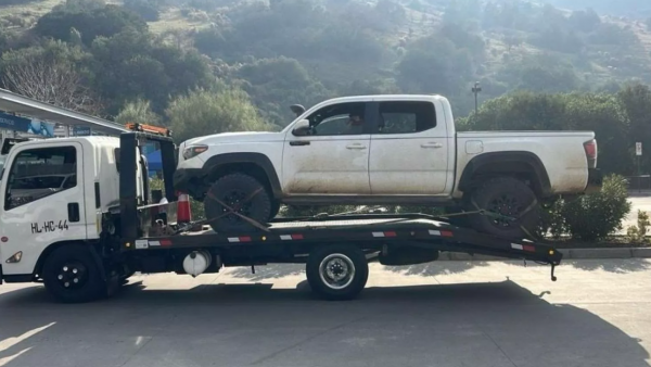Prohíben el uso de cuerdas y lazos para remolcar vehículos en Chile: conoce la nueva normativa
