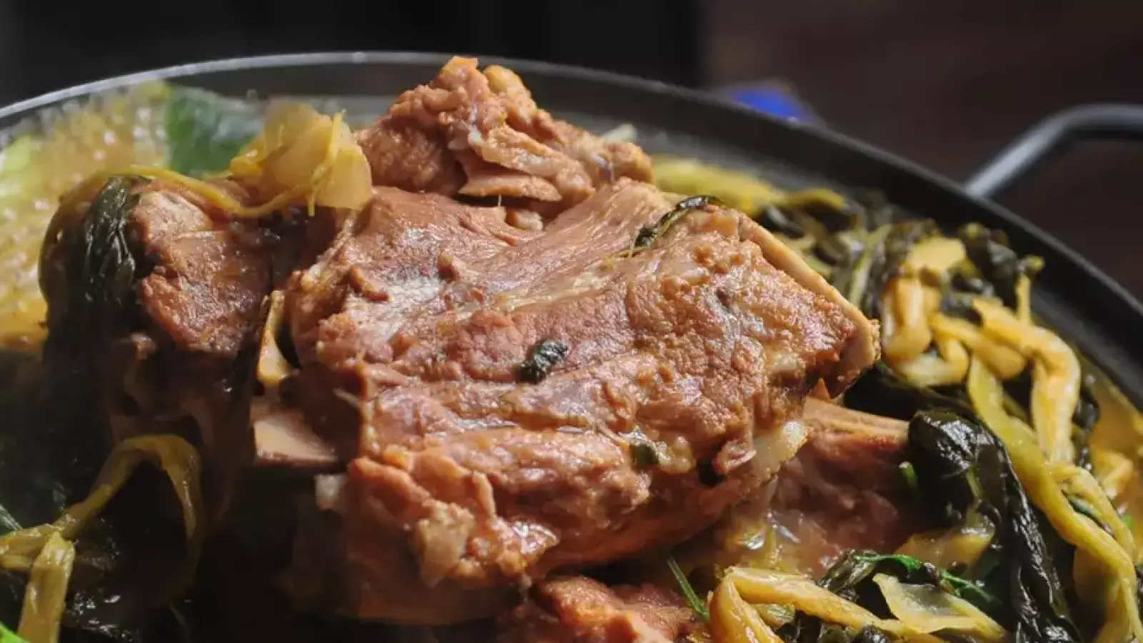 La receta de Corea del Norte contra el calor: sopa de perro