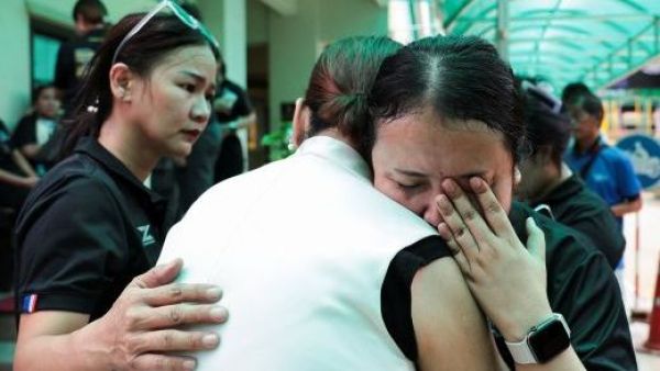 <p>Masacre en Tailandia: estudiante asesina a sus abuelos y a cinco personas en un colegio</p>Masacre en Tailandia: estudiante asesina a sus abuelos y a cinco personas en un colegio
