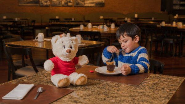 Día del Niño y la Niña: El almuerzo perfecto con rica comida, juegos y creación de peluches
