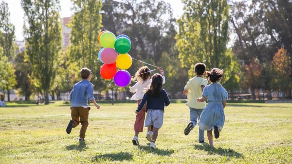 Más que regalos: El verdadero significado del Día del Niño y la Niña en Chile y por qué se celebra el 9 de agosto
