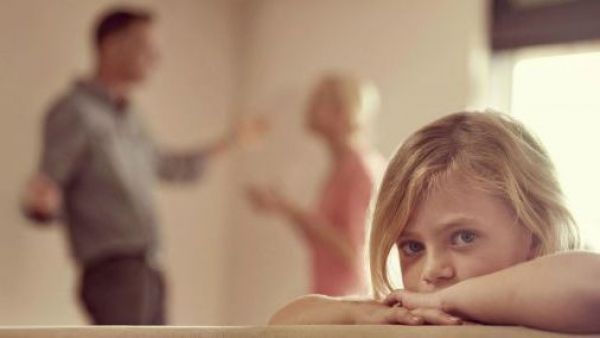 <p>El 43% de los niños en Chile tiene dificultades para hablar con sus padres: ¿Cómo los juegos de mesa ayudan a acortar la brecha?</p>El 43% de los niños en Chile tiene dificultades para hablar con sus padres: ¿Cómo los juegos de mesa ayudan a acortar la brecha?
