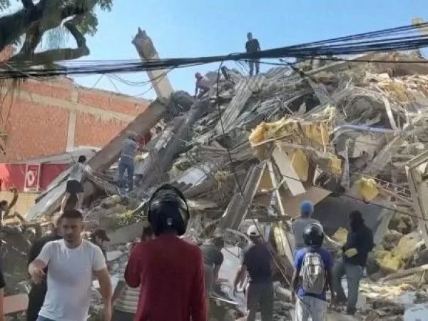 Al menos 22 muertos por terremoto de magnitud 7,4 en Colombia
