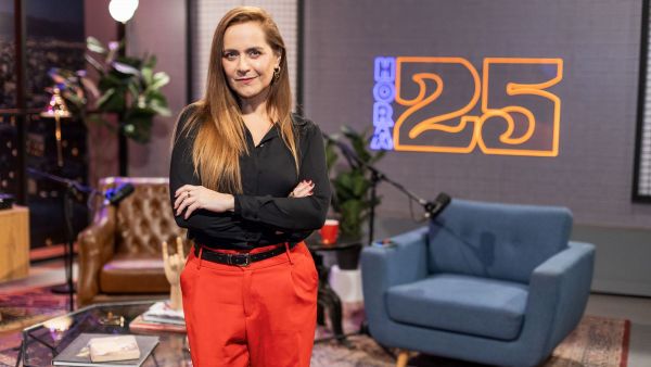 NATALIA VALDEBENITO: 20 años de stand-up, Viña y una nueva etapa
