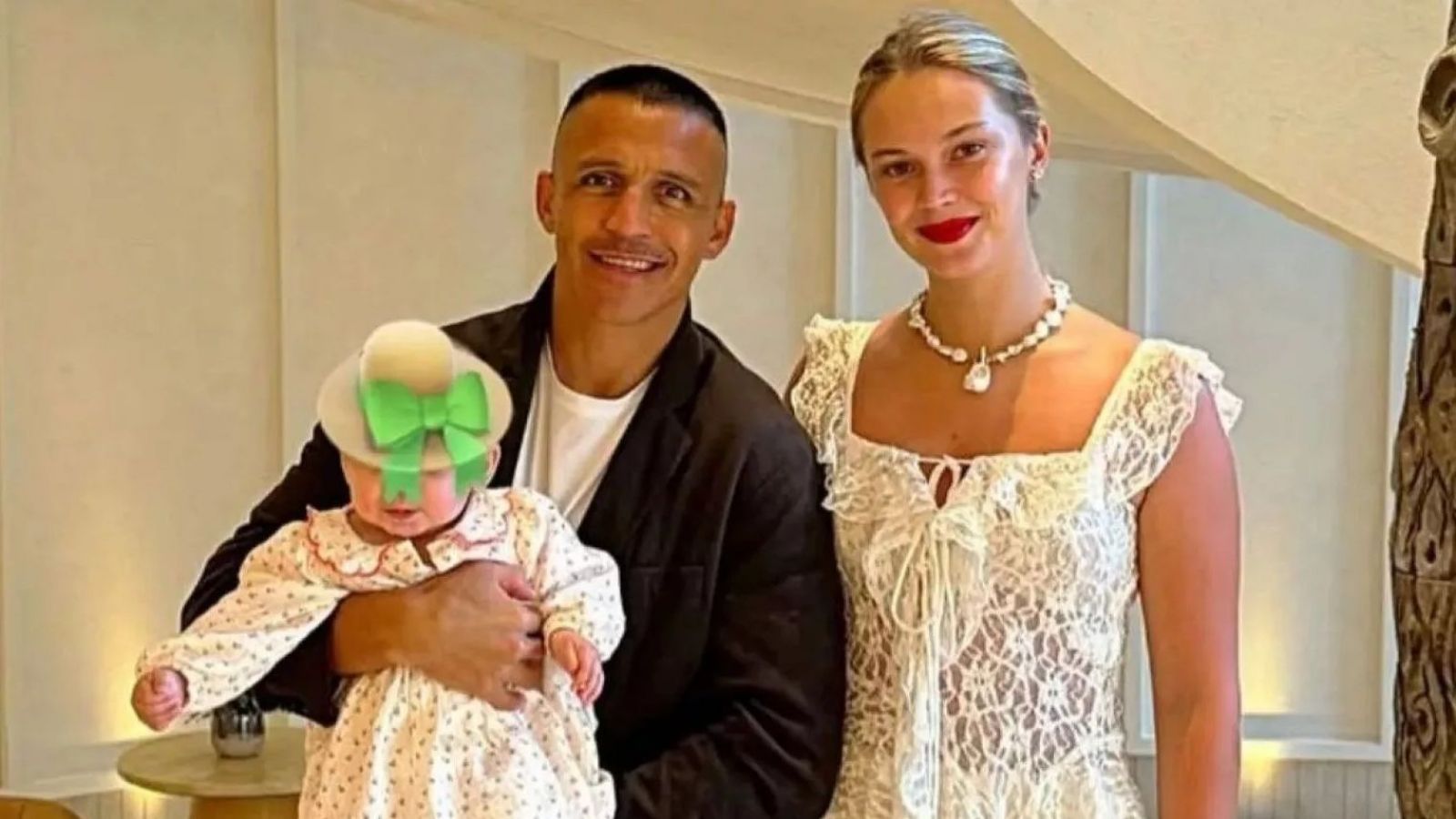 "Realidad alterada": El "detalle" en el mensaje de Alexis Sánchez que generó ola de comentarios
