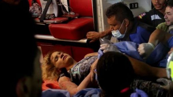 <p>De celebrar el cumpleaños de su hijo a luchar por sobrevivir bajo los escombros del terremoto en Colombia</p>De celebrar el cumpleaños de su hijo a luchar por sobrevivir bajo los escombros del terremoto en Colombia
