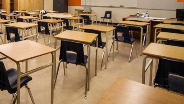<p>suspensión de clases iquique</p>Suspensión de clases: Nuevas comunas se suman a esta medida por sistema frontal
