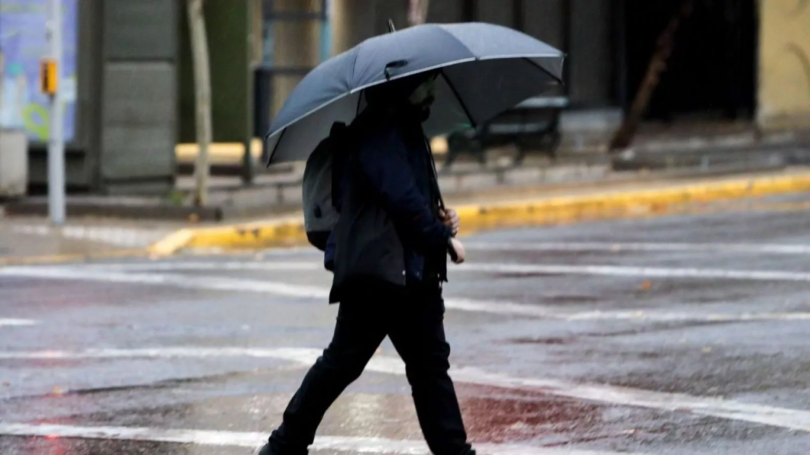 Sistema frontal llega a Santiago: cuándo será el peak de las lluvias y cuánto podría caer