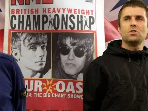 A 31 años de la “guerra del Britpop”: cuando Blur y Oasis se enfrentaron por el número uno