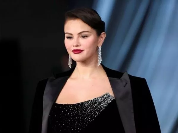 Demandan a Selena Gómez por presunto fraude ligado a su empresa de salud mental