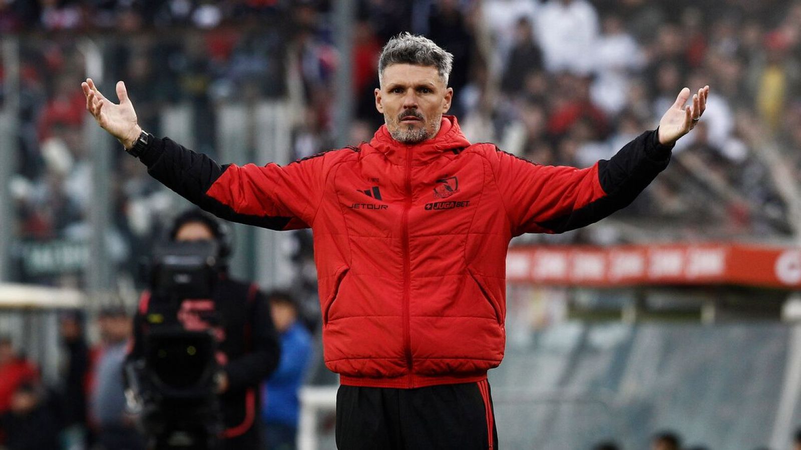 El castigo que arriesga Colo Colo a días del Superclásico

