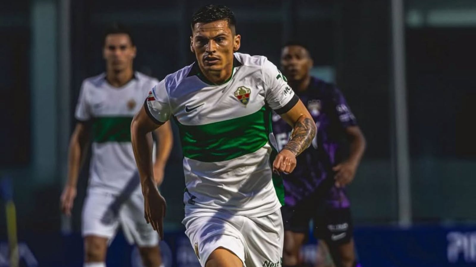 Elche debuta con un empate en LaLiga y así evaluaron los hinchas a Lucas Cepeda
