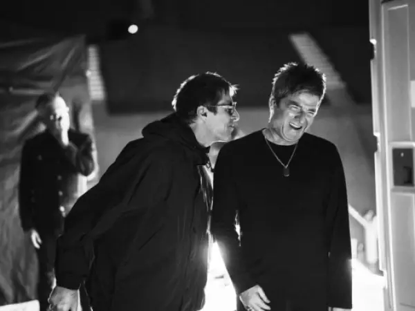 “Oasis: Don’t Look Back In Anger”: revisa el tráiler del documental sobre los hermanos Gallagher