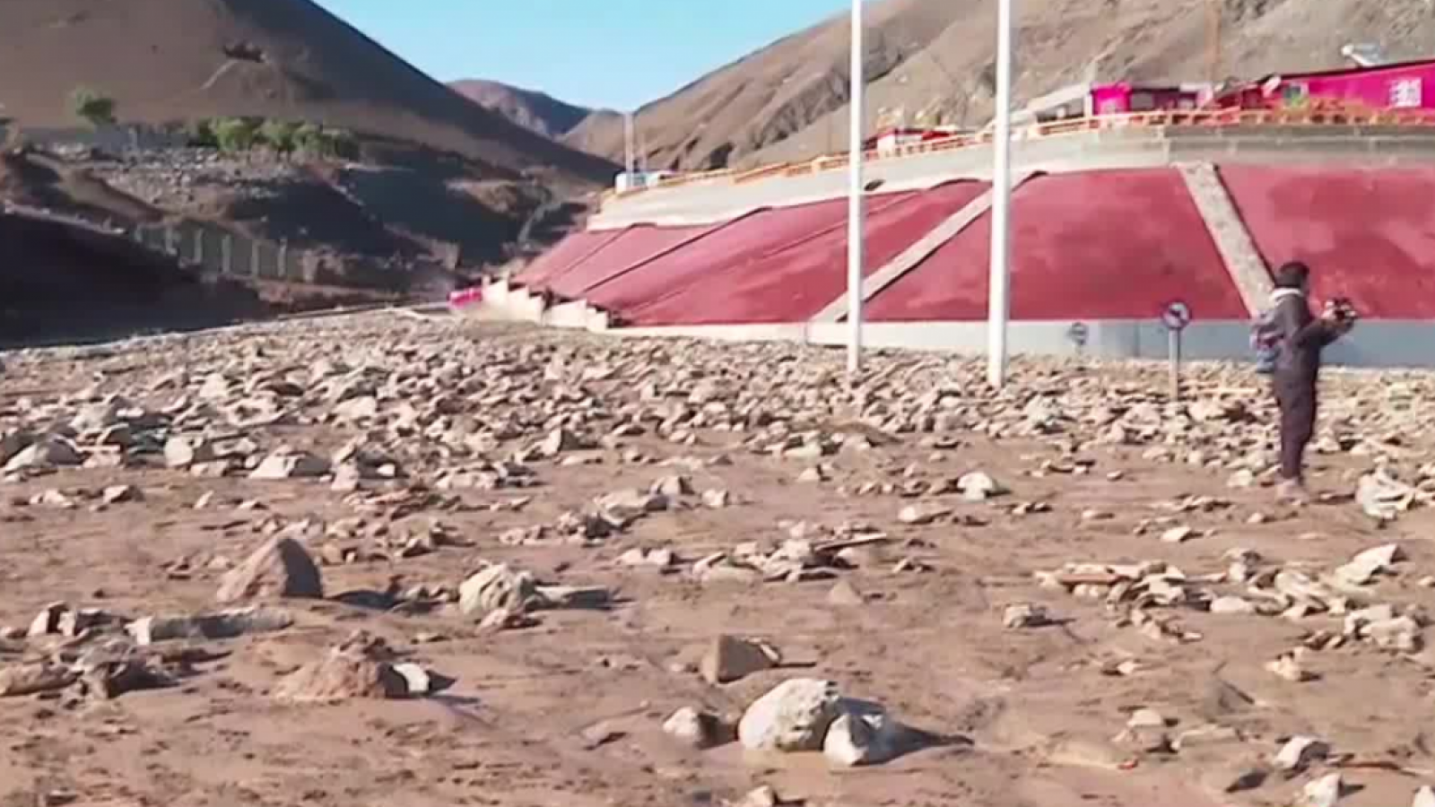 Emergencia en el norte: así quedó Caleta Coloso tras aluvión
