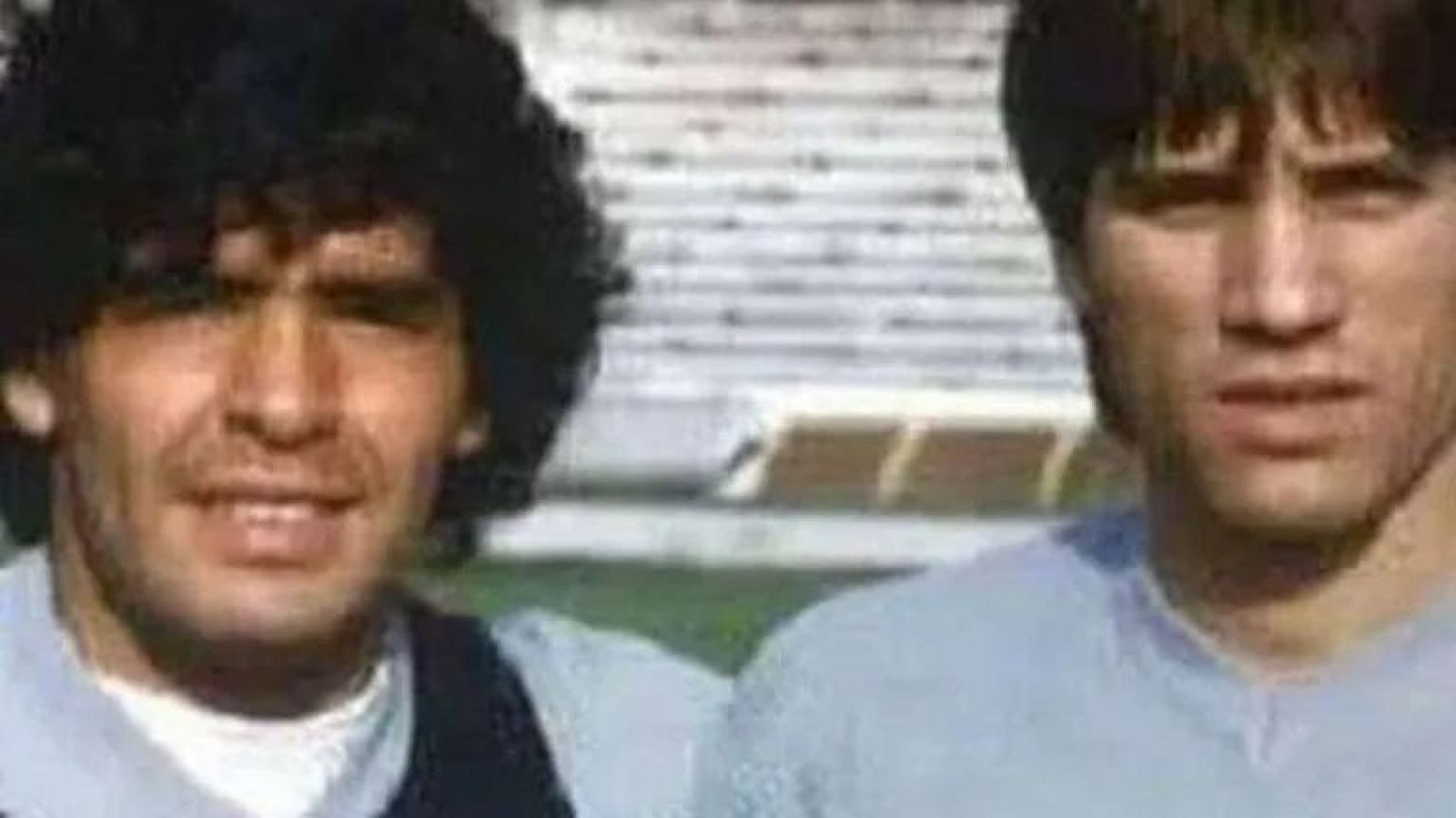 "Estado crítico": La estremecedora foto del mejor amigo de Diego Maradona en el Napoli
