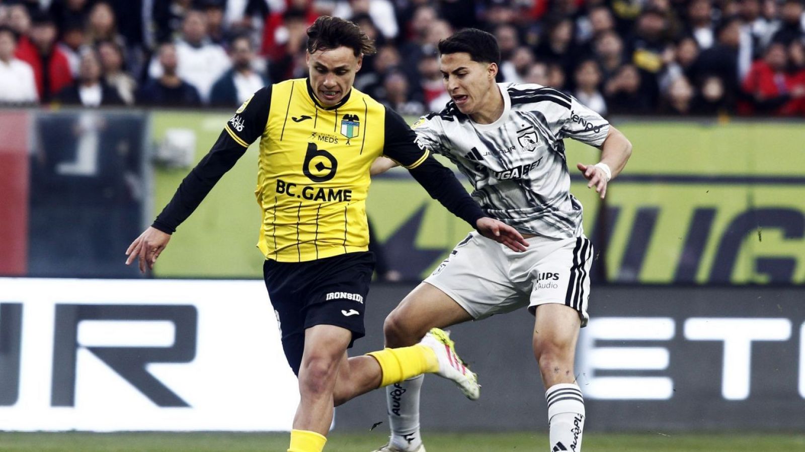 El "olvido" de Fernando Véjar en informe arbitral tras partido de Colo Colo

