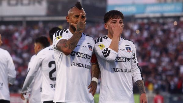 El "picante" mensaje de Colo Colo previo al Superclásico: "Me inscribo en el torneo de farmear aura"

