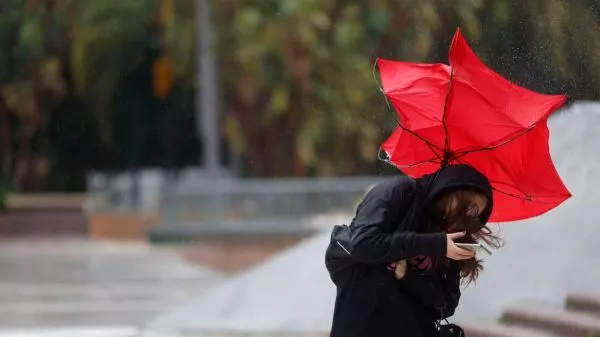 Sistema frontal traerá viento de hasta 80 km/h: revisa las regiones afectadas