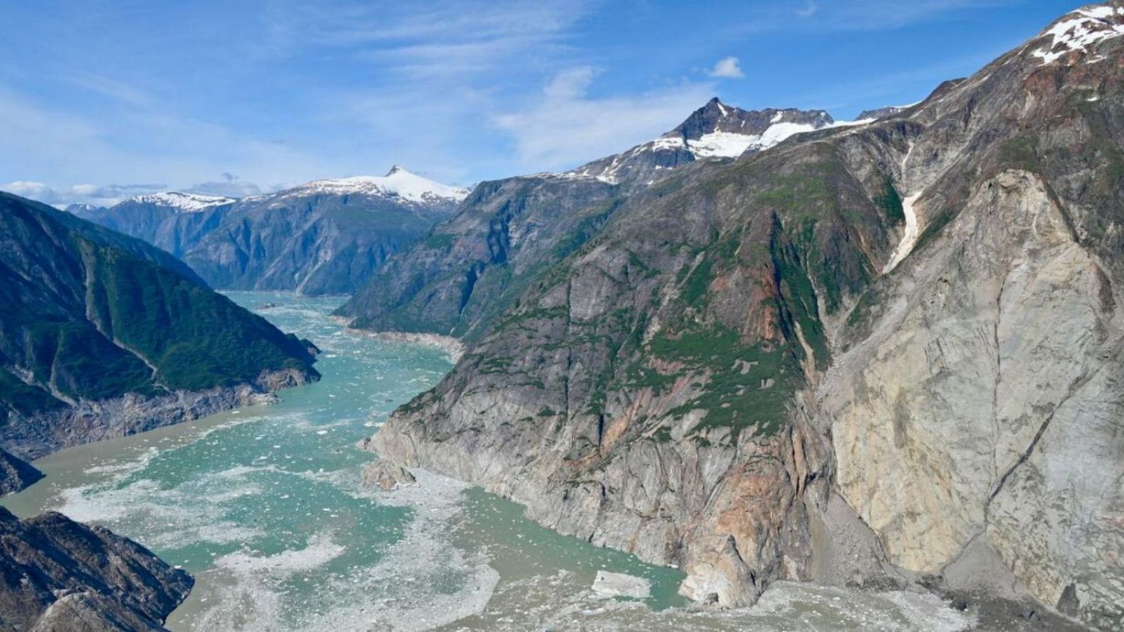 <p>Tragedia en Alaska: ocho personas mueren tras accidente de avión chárter</p>

