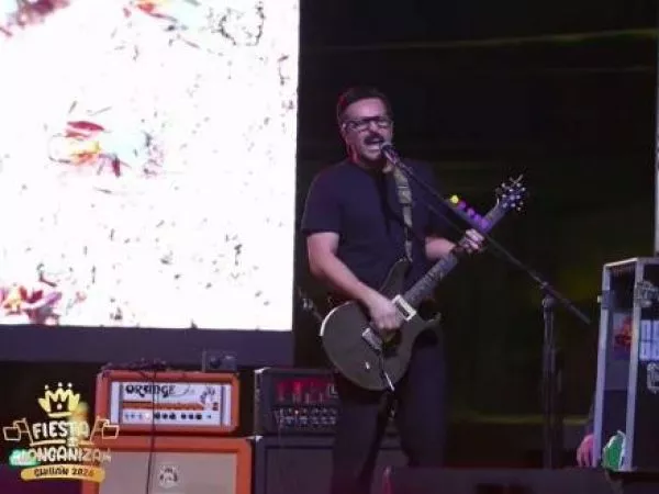 Osyan entregó toda la fuerza del rock en la Fiesta de la Longaniza
