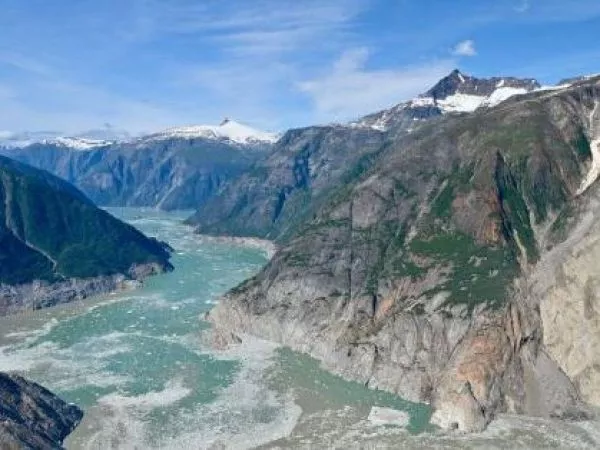 Tragedia en Alaska: ocho personas mueren tras accidente de avión chárter