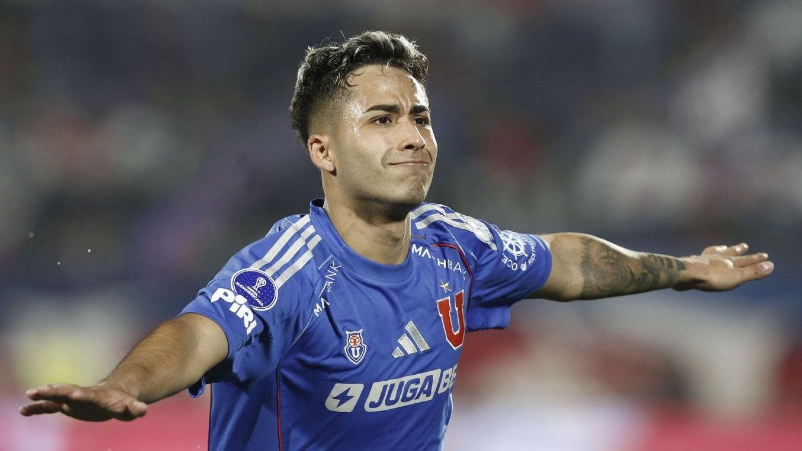 A horas del Superclásico: Universidad de Chile oficializa salida de Lucas Assadi al AIK de Suecia
