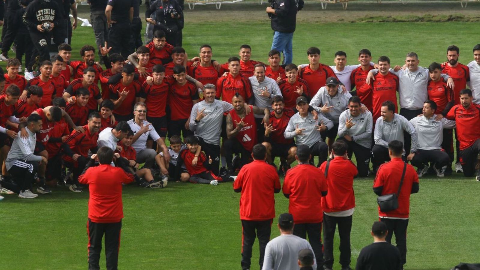 Colo Colo presentó la lista de citados para el Superclásico y todos se dieron cuenta del mismo detalle: "Tu momento ha llegado"
