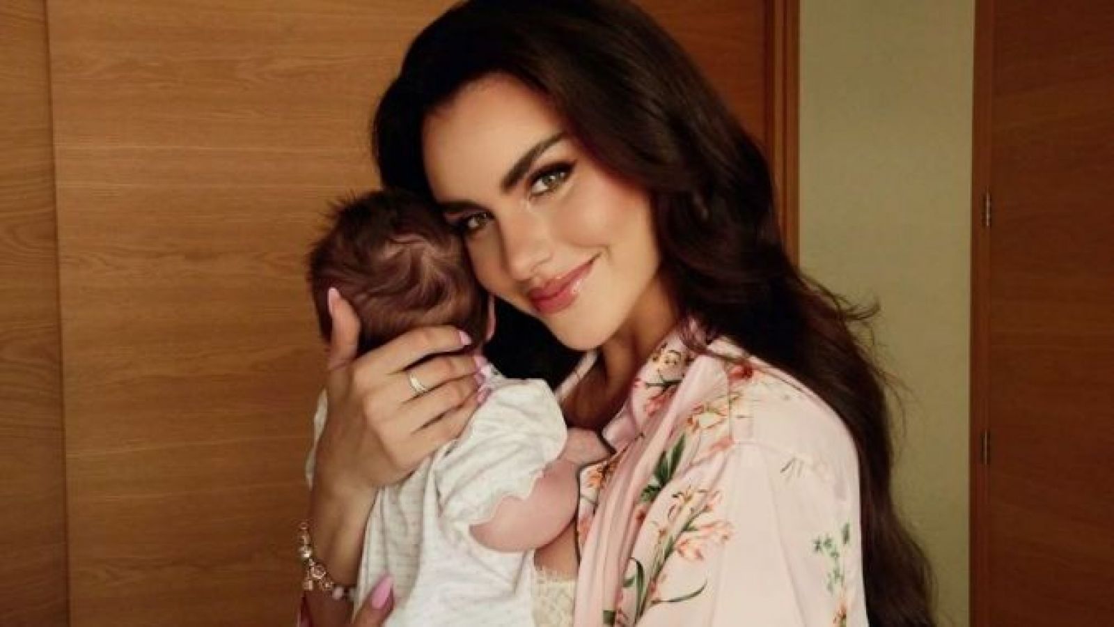 <p>“Es muy triste verla así”: Emilia Dides cuenta difícil momento por la salud de su hija</p>
