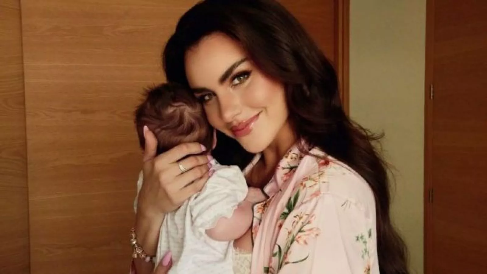 “Es muy triste verla así”: Emilia Dides cuenta difícil momento por la salud de su hija