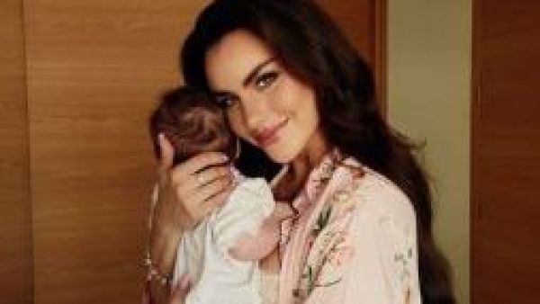 <p>“Es muy triste verla así”: Emilia Dides cuenta difícil momento por la salud de su hija</p>“Es muy triste verla así”: Emilia Dides cuenta difícil momento por la salud de su hija

