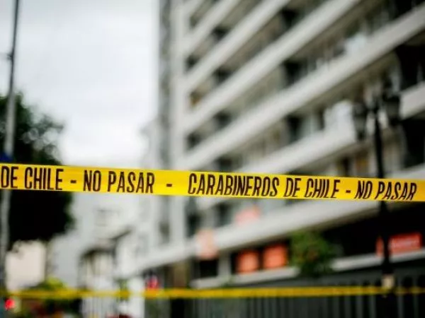 Hombre de 85 años muere tras caer desde el piso 11 de un edificio en calle Sazié