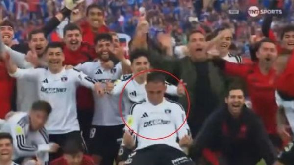 El polémico gesto de Javier Correa tras victoria de Colo Colo

