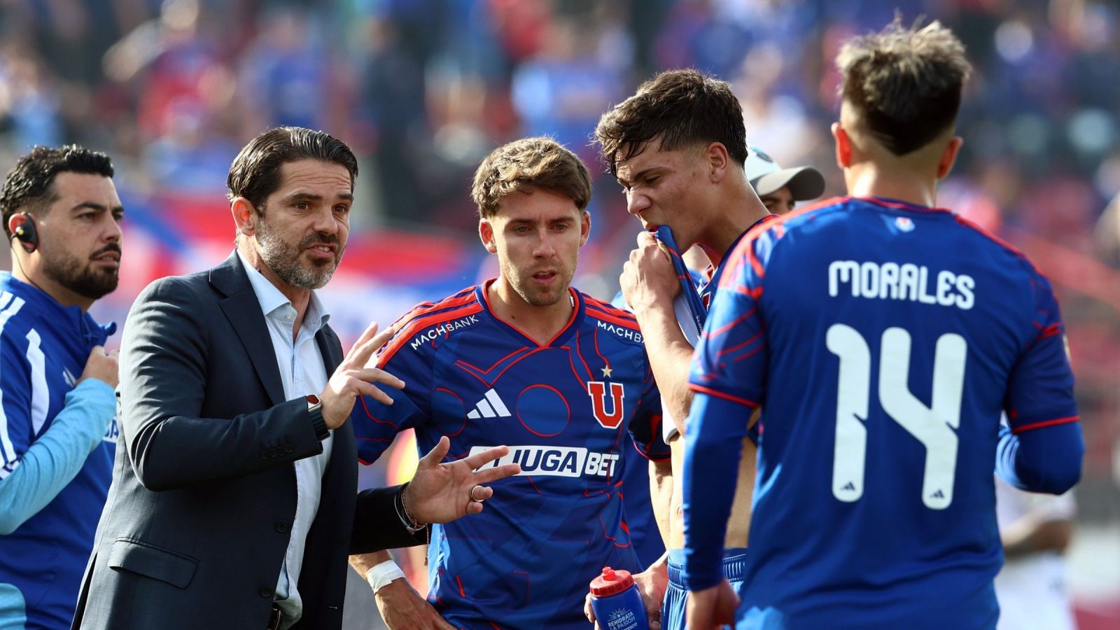 "Jugando horrible": El apuntado de los hinchas de Universidad de Chile por empate parcial en el Superclásico
