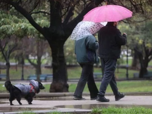Sistema frontal dejará nuevas lluvias en Santiago: revisa cuándo comenzarán las precipitaciones