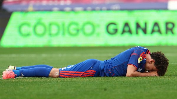 Juega en Colo Colo, fue figura en el Superclásico y la U lo dejó partir
