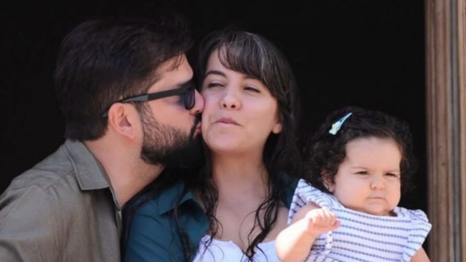 <p>“Hija, miro en tus ojos…”: Gabriel Boric dedica emotiva carta a su hija Violeta</p>
