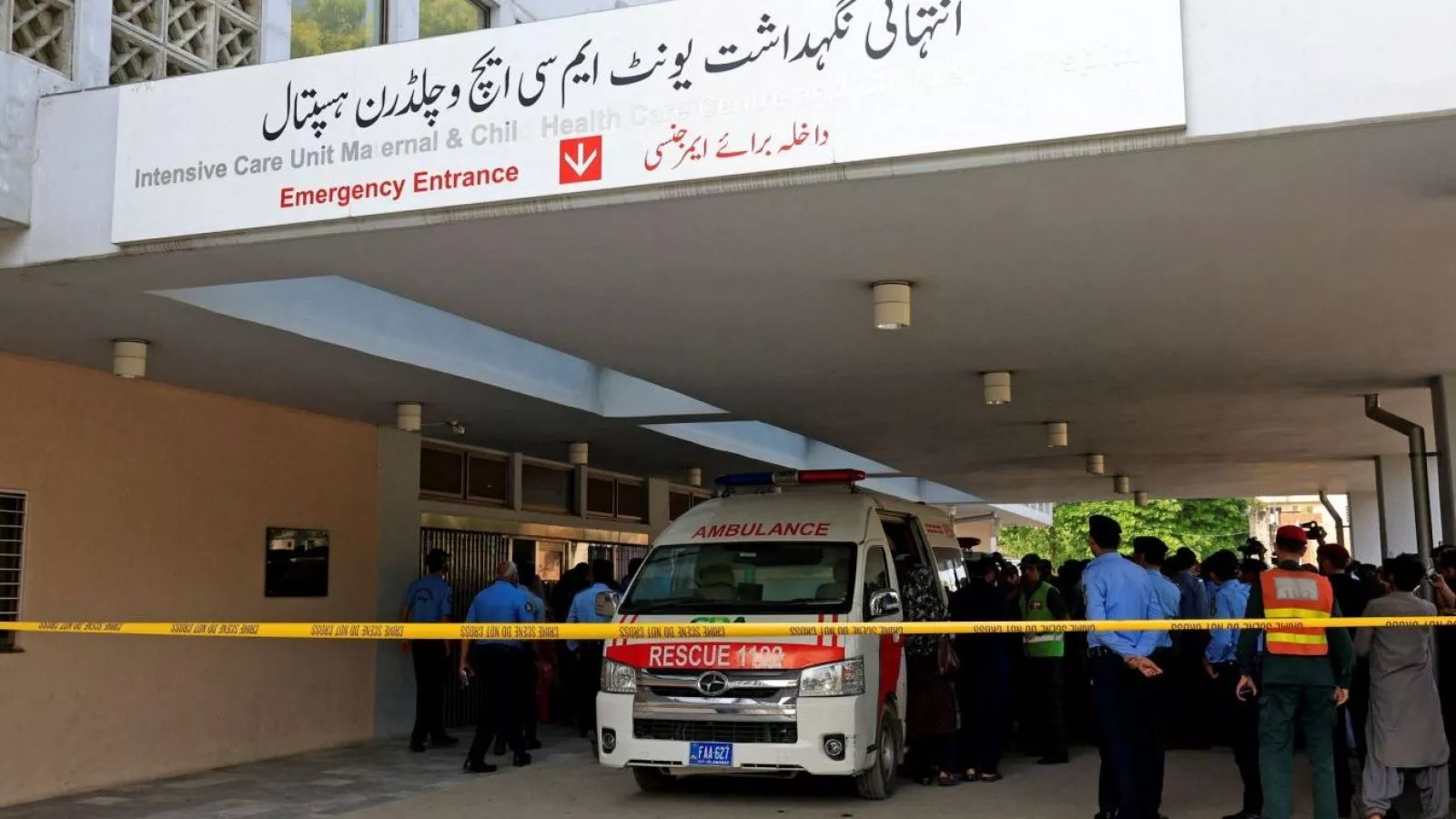 Al menos 14 bebés mueren en un incendio en un hospital en Pakistán